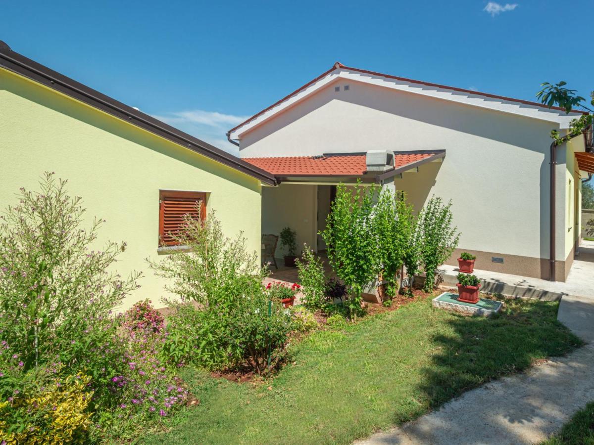 Holiday Home Branka By Interhome Штиньян Экстерьер фото